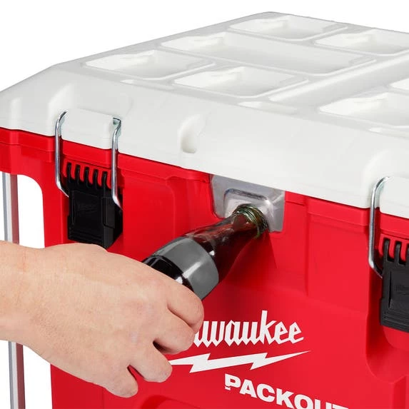 Milwaukee Tools Milwaukee Packout 40QT XL Cooler 48-22-8462 4 Milwaukee Tools Milwaukee Packout 40QT XL Cooler 48-22-8462 - Image 4
