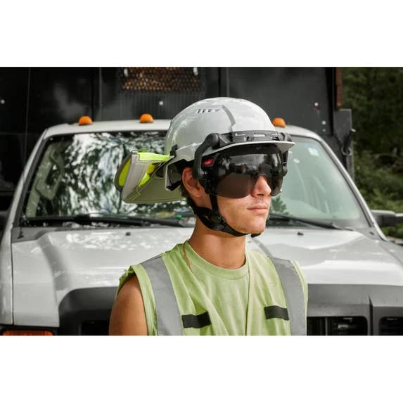 Milwaukee Tools Milwaukee BOLT™ Eye Visor - Tinted Dual Coat Lens 48-73-1416 5 Milwaukee Tools Milwaukee BOLT™ Eye Visor - Tinted Dual Coat Lens 48-73-1416 - Image 5