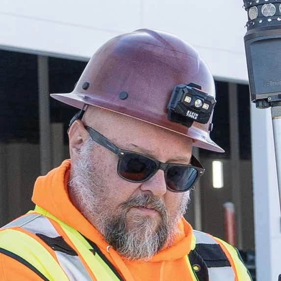 Klein Tools Hard Hat, KONSTRUCT Series, Full-Brim, Class G, Rechargeable Headlamp 60447 6 Klein Tools Hard Hat, KONSTRUCT Series, Full-Brim, Class G, Rechargeable Headlamp 60447 - Image 6